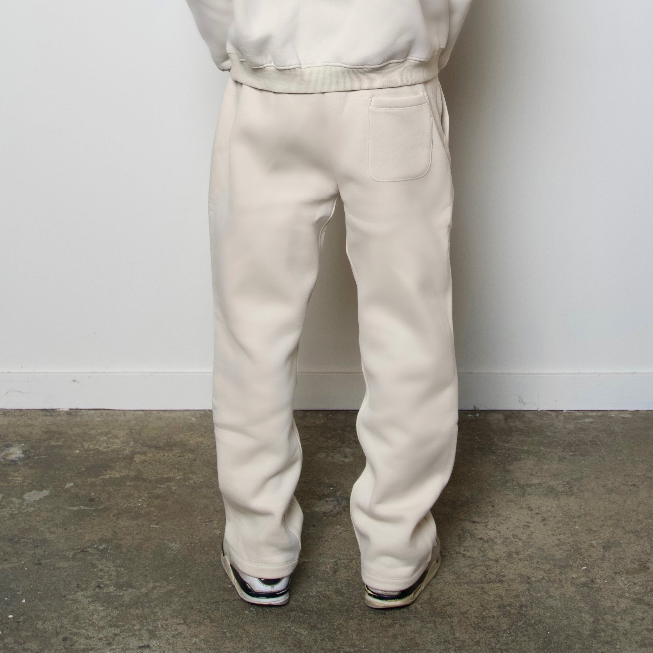 SWEATPANTS